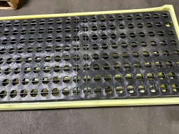 ENPAC #5102YE POLY SPILL PALLET - BV3126 02