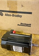 ALLEN BRADLEY 1.8KW SERVO MOTOR - BV919